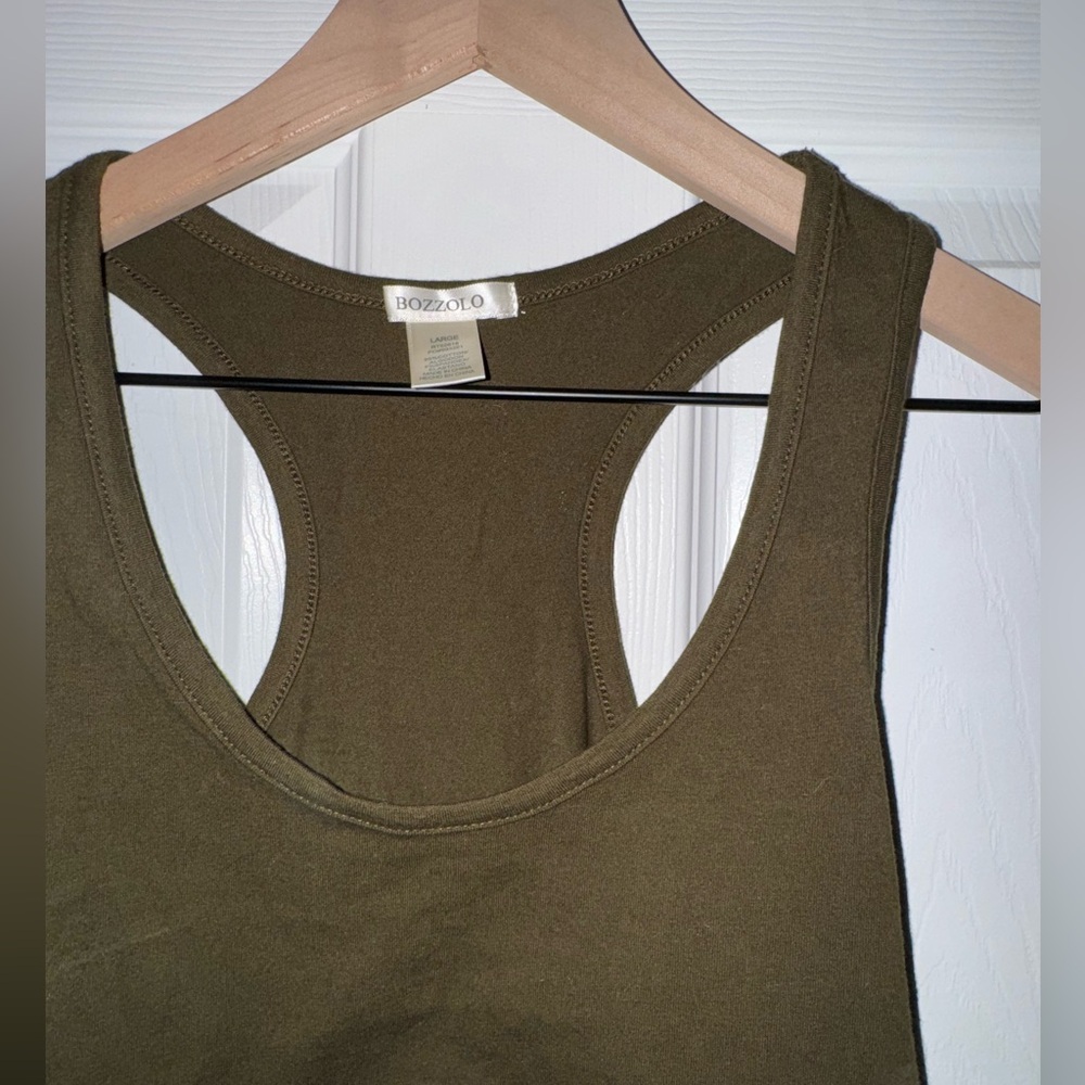 Bozzolo Dark Olive Green Crop Tank Top Size Large